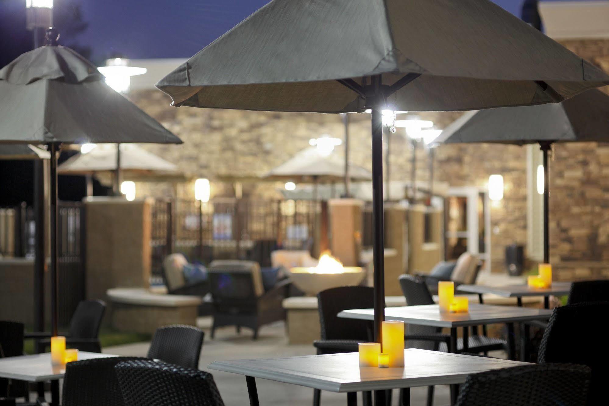 Hyatt House Shelton Hotell Exteriör bild